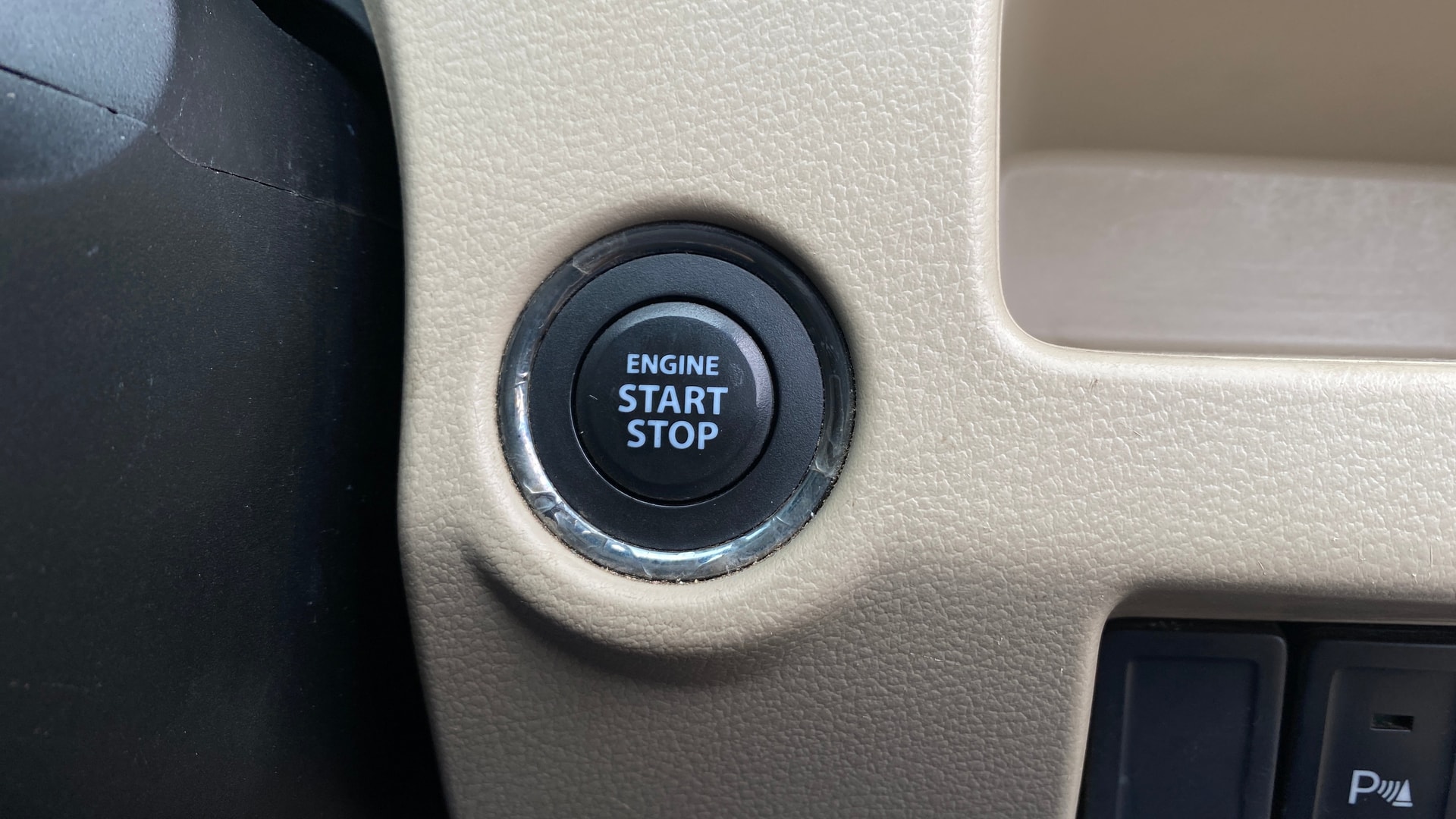 View 2016 Maruti Suzuki 1000 Base Variant Image 38 Used 2016 Maruti Suzuki 1000 Base Variant Image 38