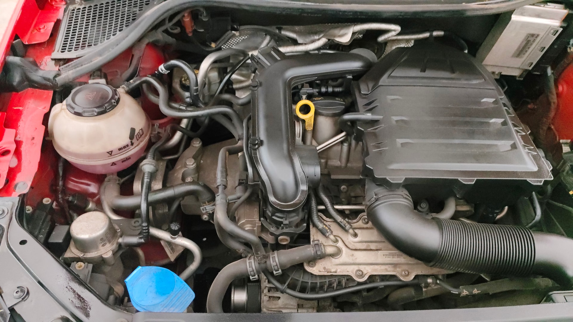 View 2020 Volkswagen Polo 1.0 L TSI Highline Plus Petrol Image 3 Used 2020 Volkswagen Polo 1.0 L TSI Highline Plus Petrol Image 3