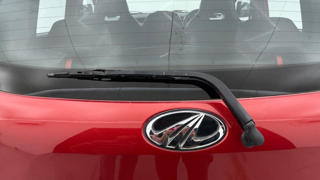 View Mahindra KUV100 Image 22 Used Mahindra KUV100 Image 22