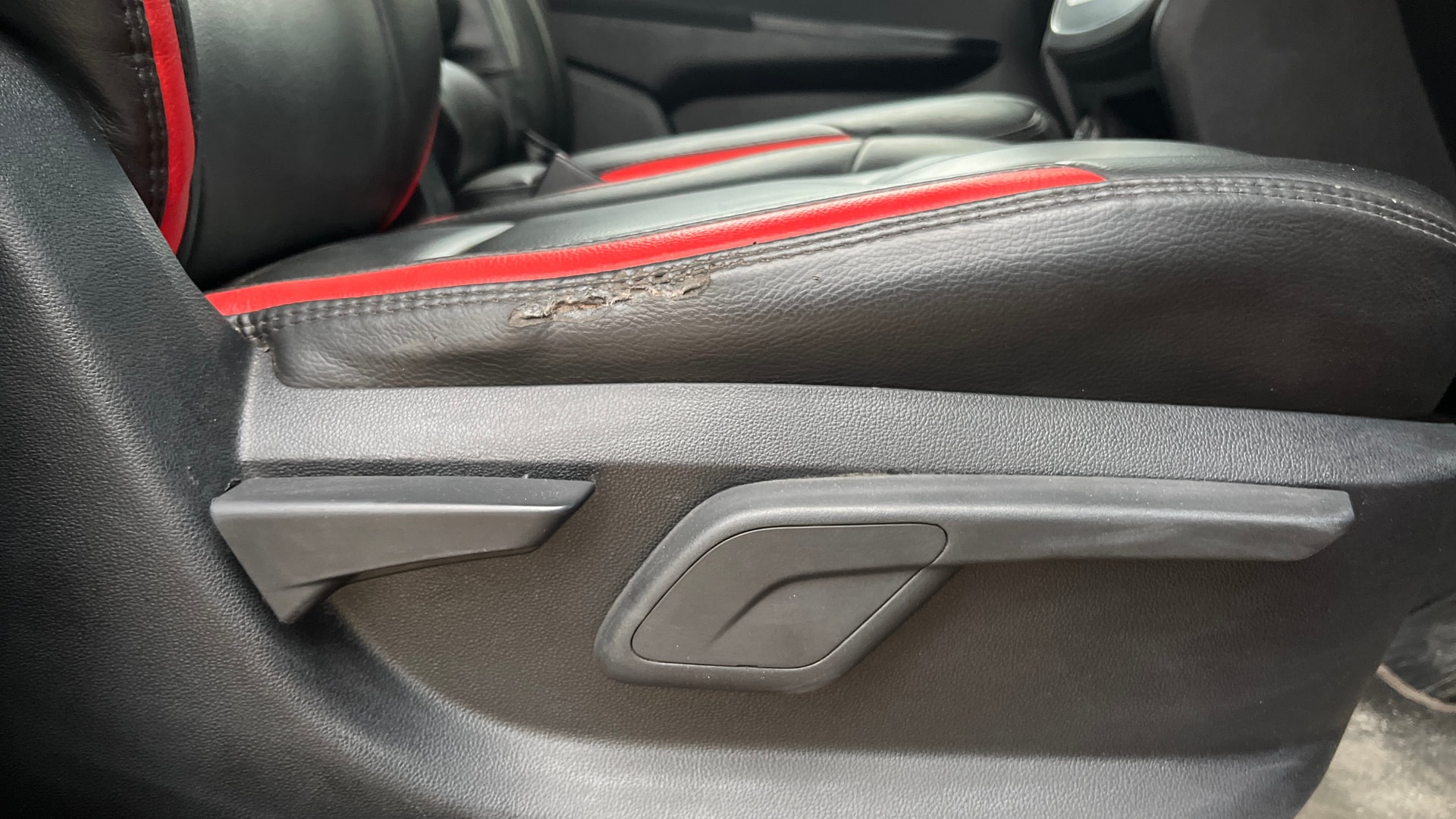 Used 2018 Mahindra KUV100 Used 2018 Mahindra KUV100