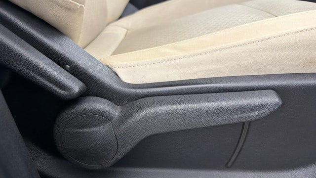 View Mahindra XUV700 Image 19 Used Mahindra XUV700 Image 19
