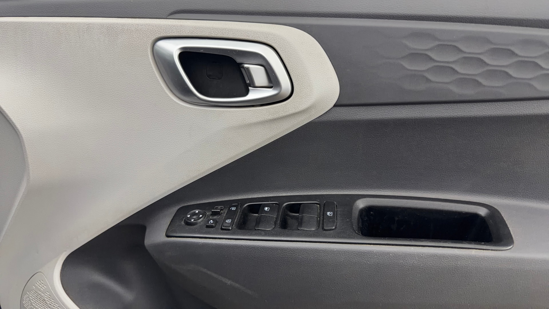 View 2021 Hyundai Grand i10 Nios Sportz Petrol Image 33 Used 2021 Hyundai Grand i10 Nios Sportz Petrol Image 33
