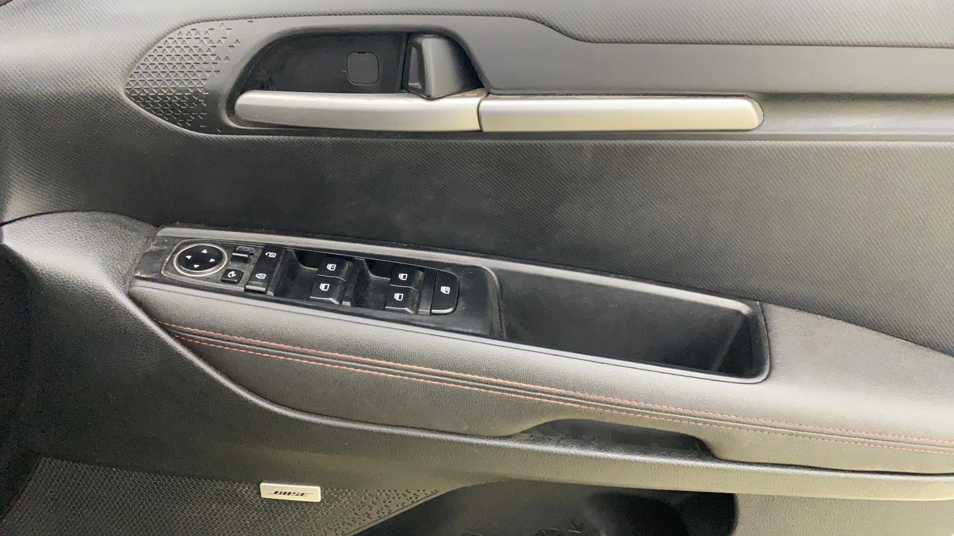 View 2023 Kia Sonet GTX Plus DCT Petrol Image 35 Used 2023 Kia Sonet GTX Plus DCT Petrol Image 35