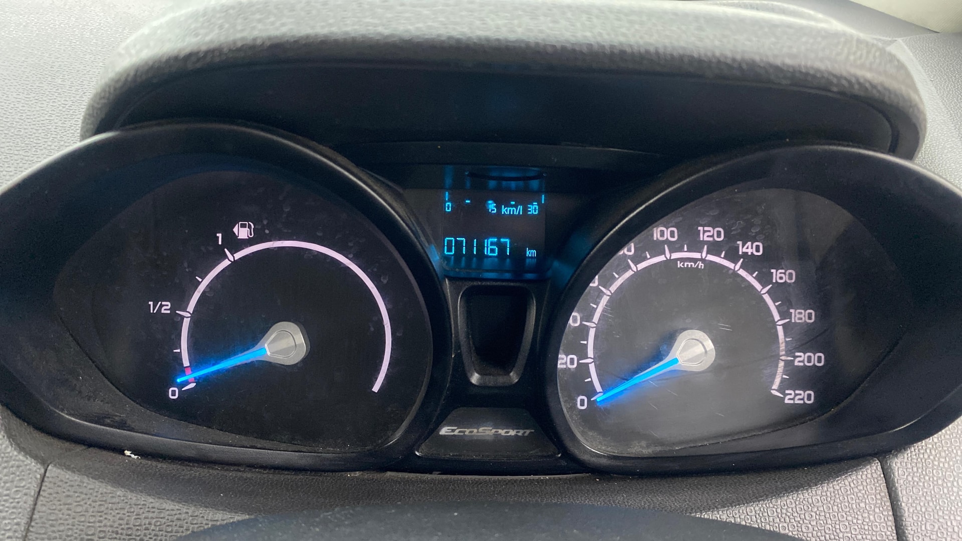 View 2016 Ford EcoSport 1.5 TDCi Diesel Ambiente BS IV Image 19 Used 2016 Ford EcoSport 1.5 TDCi Diesel Ambiente BS IV Image 19