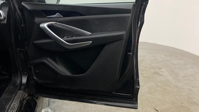View MG Hector Image 35 Used MG Hector Image 35