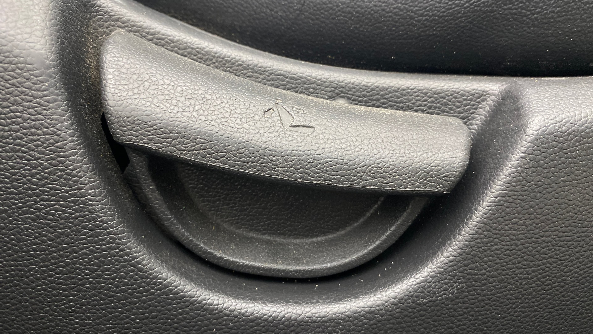 View 2019 Hyundai Grand i10 1.2 Sportz AT Petrol Image 18 Used 2019 Hyundai Grand i10 1.2 Sportz AT Petrol Image 18