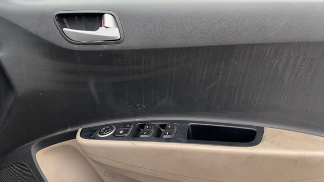 View Hyundai Grand i10 Image 33 Used Hyundai Grand i10 Image 33