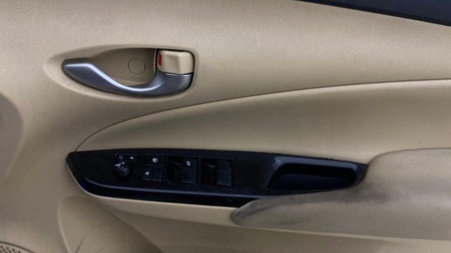 View Toyota Yaris Image 32 Used Toyota Yaris Image 32