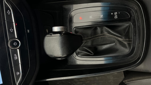 View MG Hector Image 43 Used MG Hector Image 43