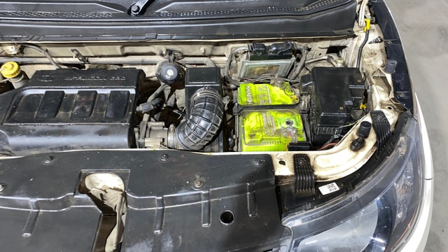 View Mahindra KUV100 Image 13 Used Mahindra KUV100 Image 13