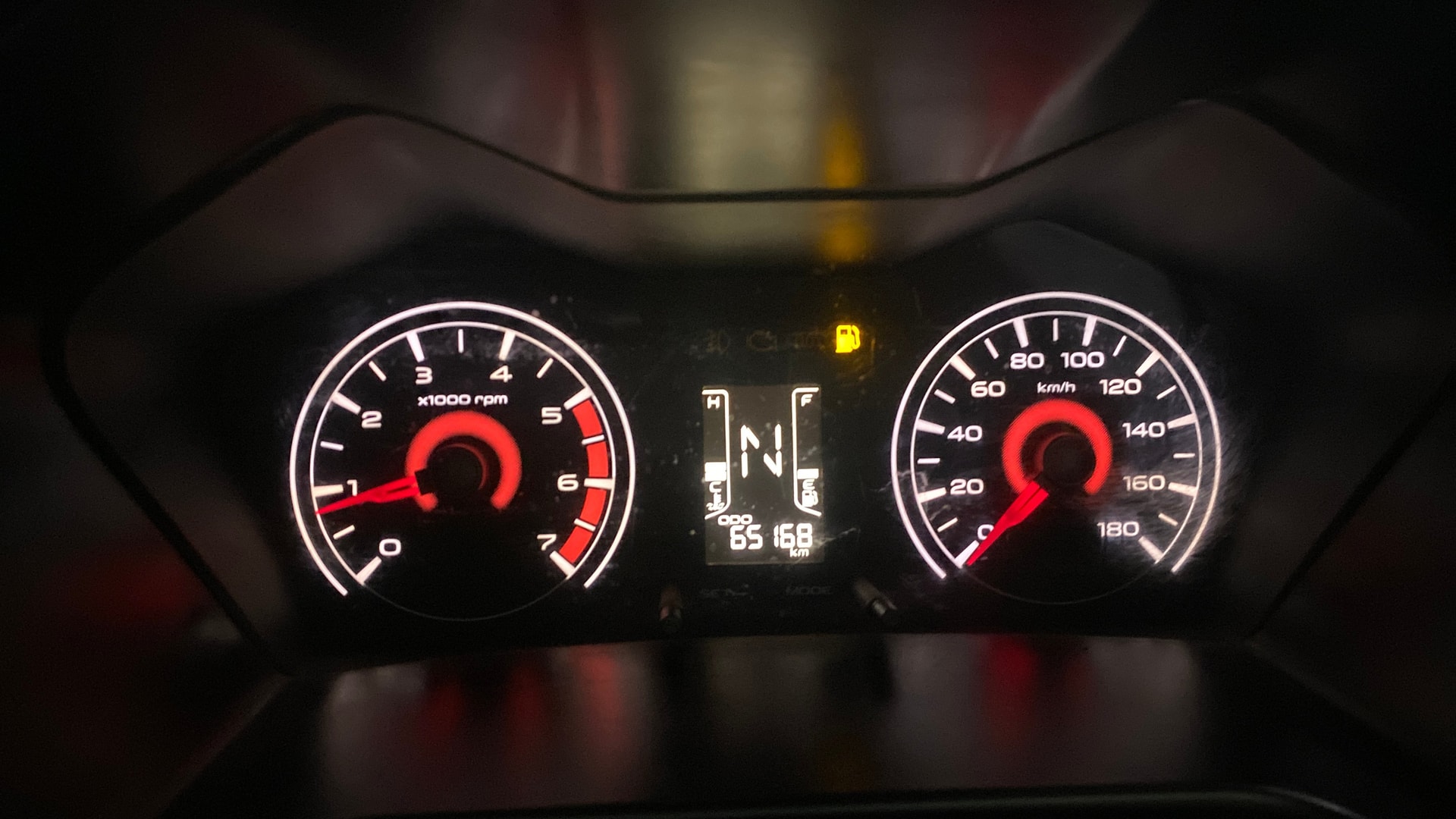 View 2017 Mahindra KUV100 K4 Plus Petrol 6 Seater BS IV Image 33 Used 2017 Mahindra KUV100 K4 Plus Petrol 6 Seater BS IV Image 33