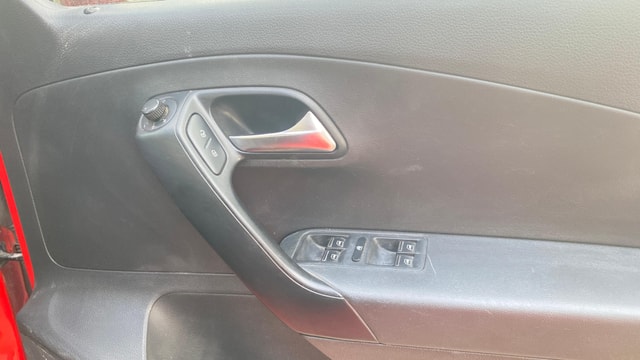 View Volkswagen Polo Image 33 Used Volkswagen Polo Image 33