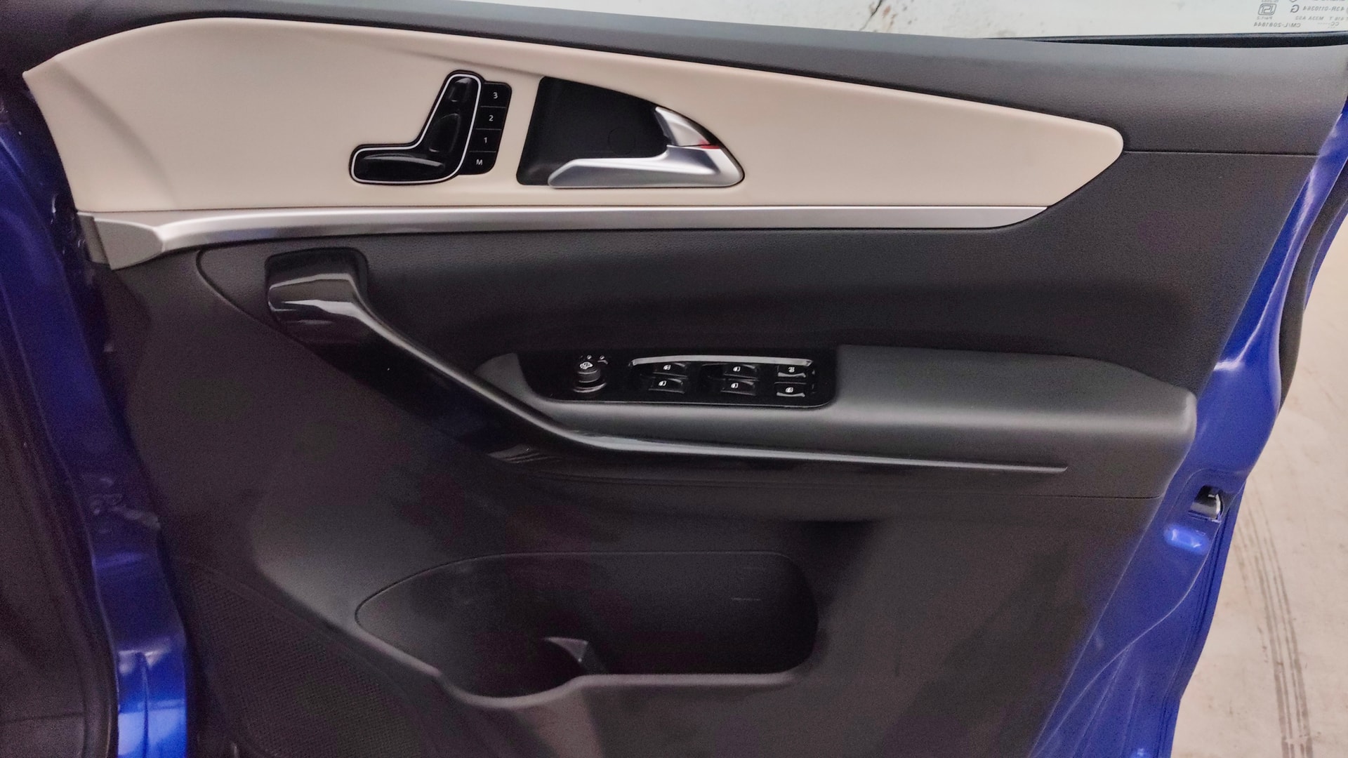 Used 2022 Mahindra XUV700 Used 2022 Mahindra XUV700