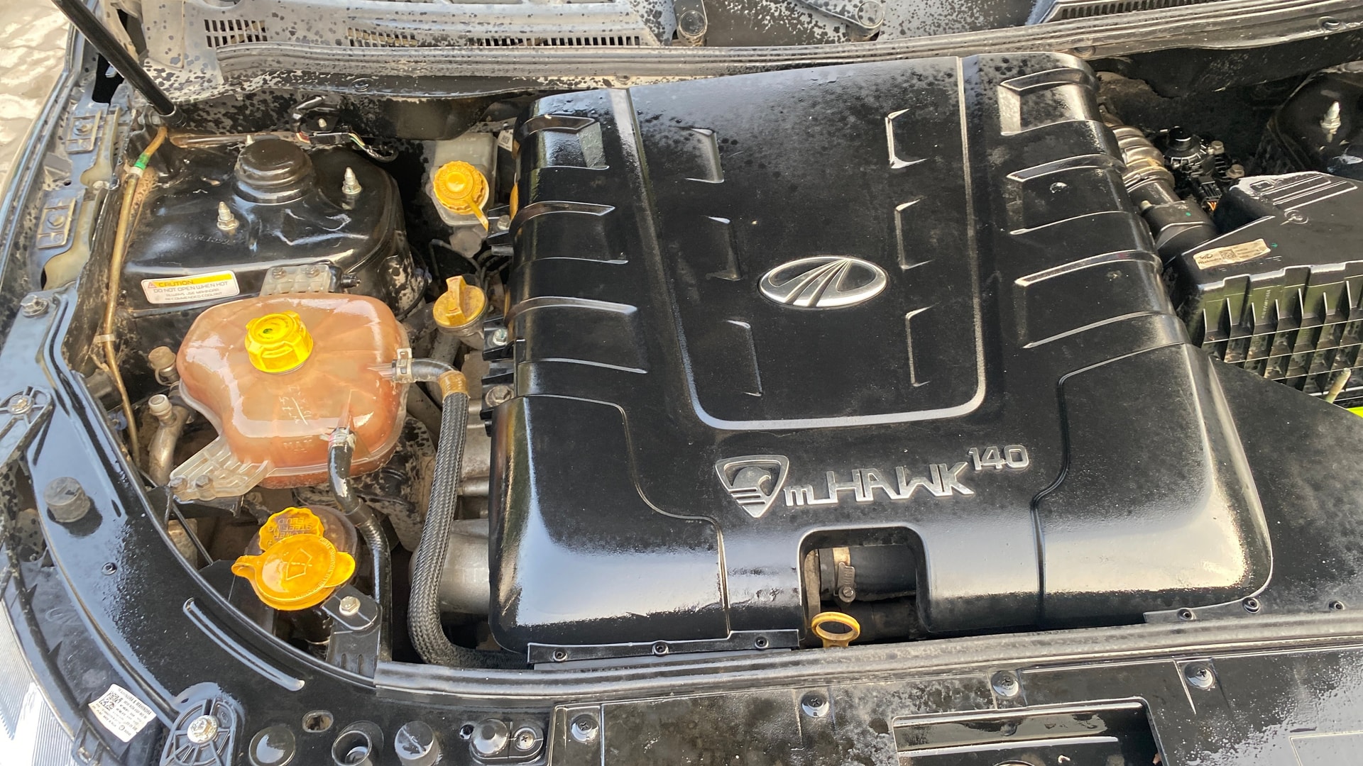View 2018 Mahindra XUV500 W11 AT Image 27 Used 2018 Mahindra XUV500 W11 AT Image 27