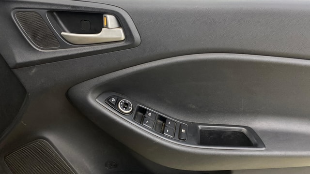 View Hyundai i20 Active Image 33 Used Hyundai i20 Active Image 33