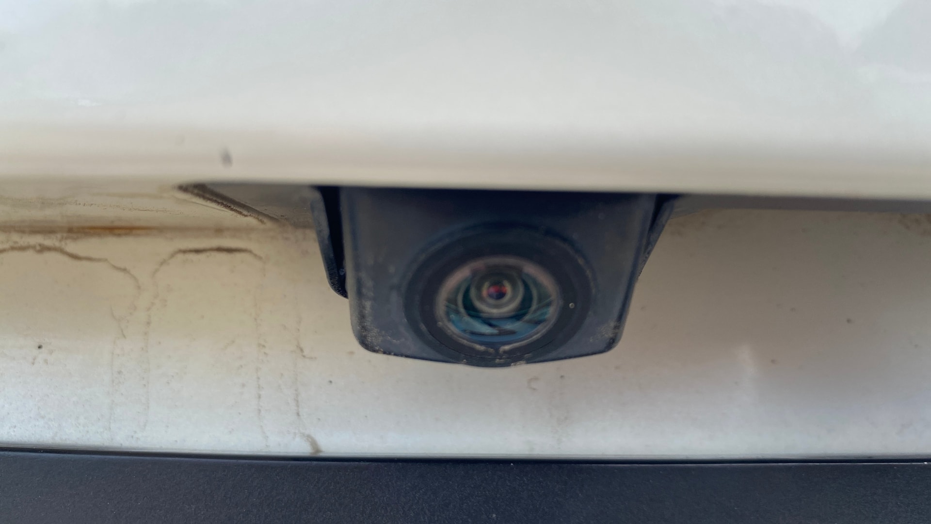 View 2023 Mahindra XUV300 W4 Petrol BS IV Image 16 Used 2023 Mahindra XUV300 W4 Petrol BS IV Image 16