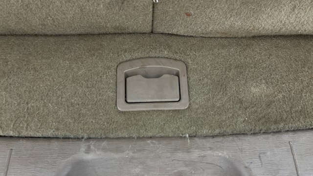 View Mahindra XUV500 Image 10 Used Mahindra XUV500 Image 10
