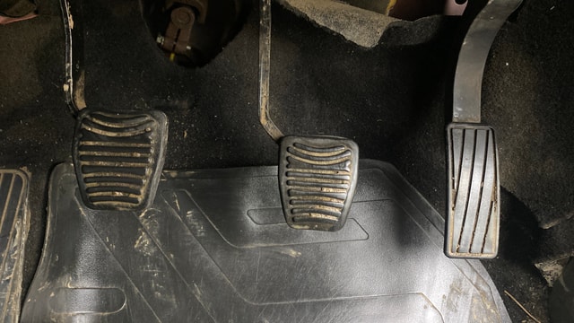 View Mahindra KUV100 Image 9 Used Mahindra KUV100 Image 9