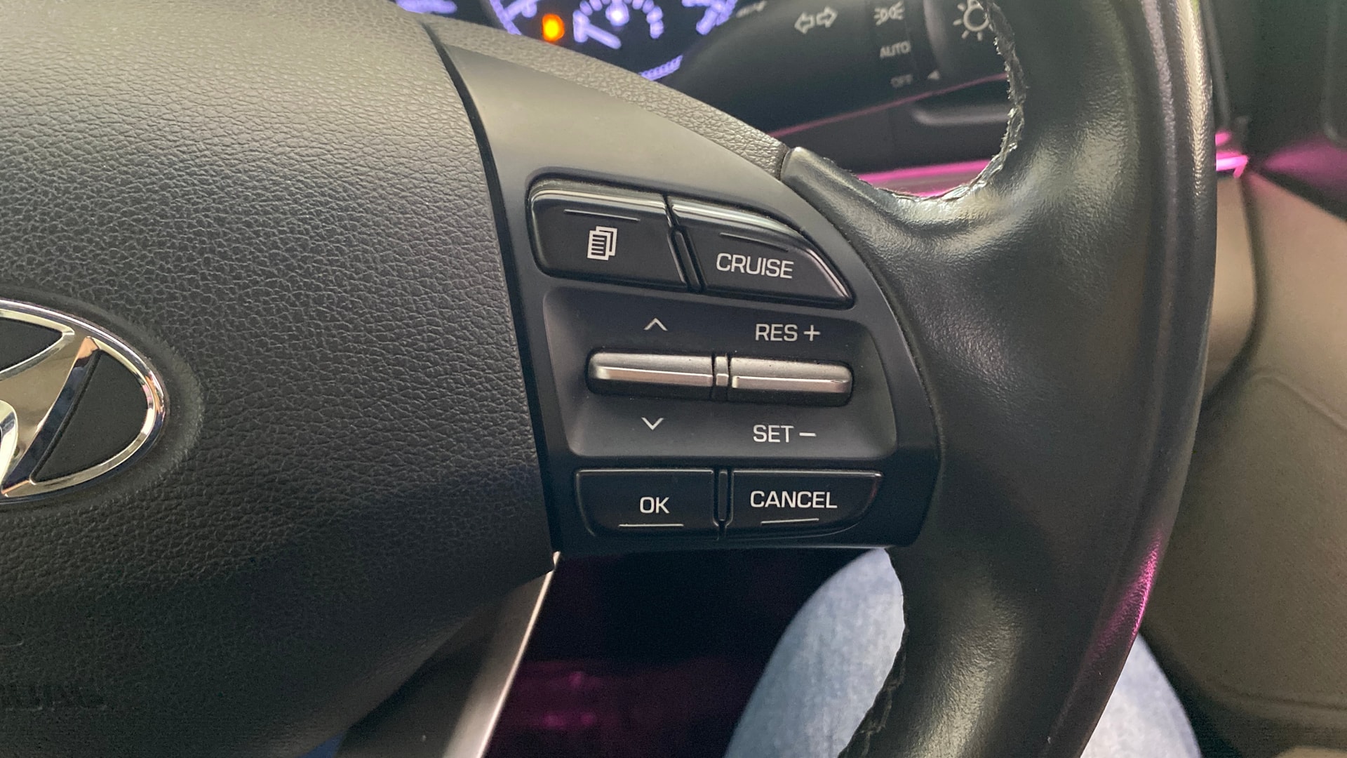 View 2021 Hyundai Elantra 1.6 CRDi S Image 3 Used 2021 Hyundai Elantra 1.6 CRDi S Image 3