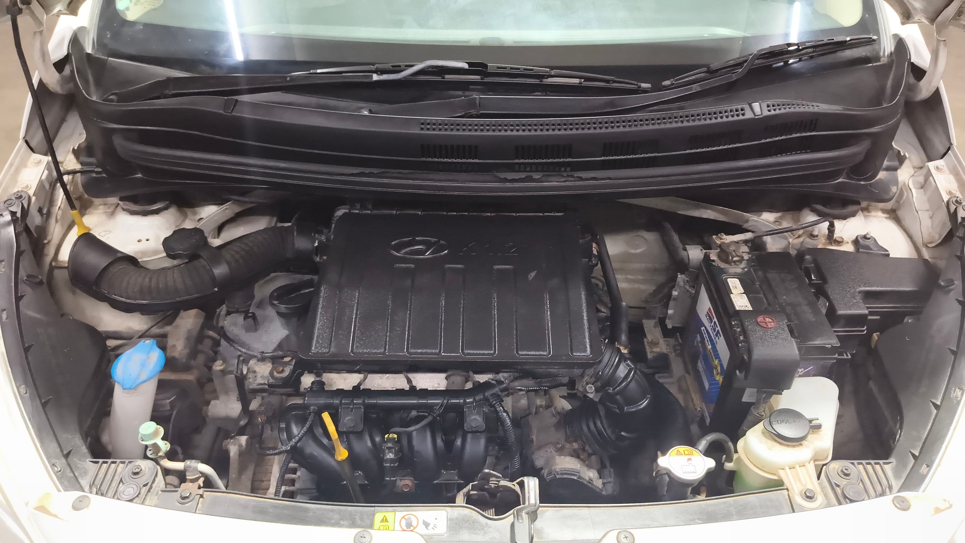 View 2015 Hyundai Grand i10 Sportz 1.2 Kappa Image 42 Used 2015 Hyundai Grand i10 Sportz 1.2 Kappa Image 42