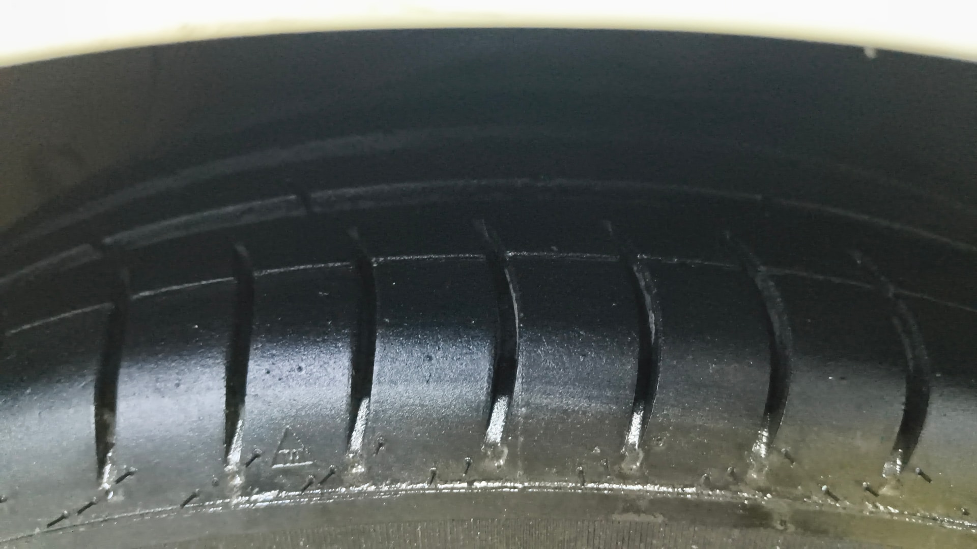 View 2015 Hyundai Grand i10 Sportz 1.2 Kappa Image 13 Used 2015 Hyundai Grand i10 Sportz 1.2 Kappa Image 13