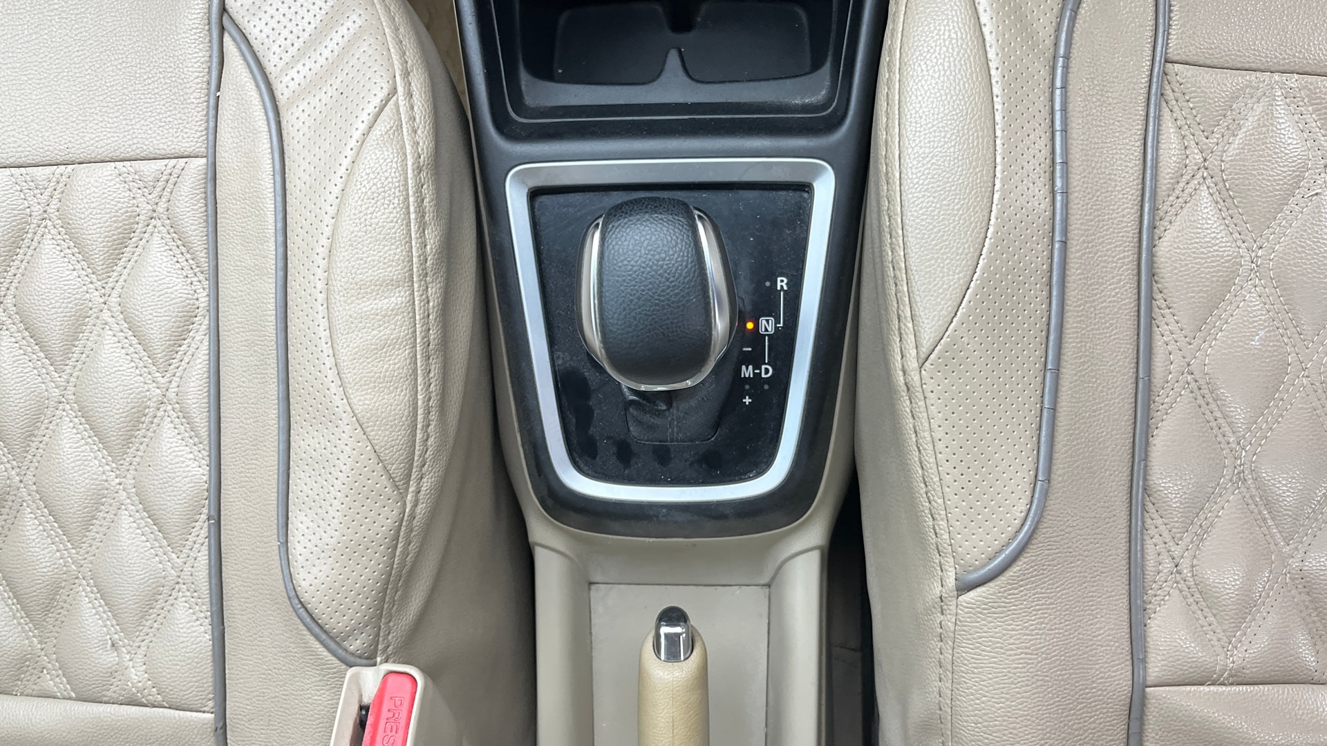 View 2018 Maruti Suzuki 1000 Base Variant Image 38 Used 2018 Maruti Suzuki 1000 Base Variant Image 38