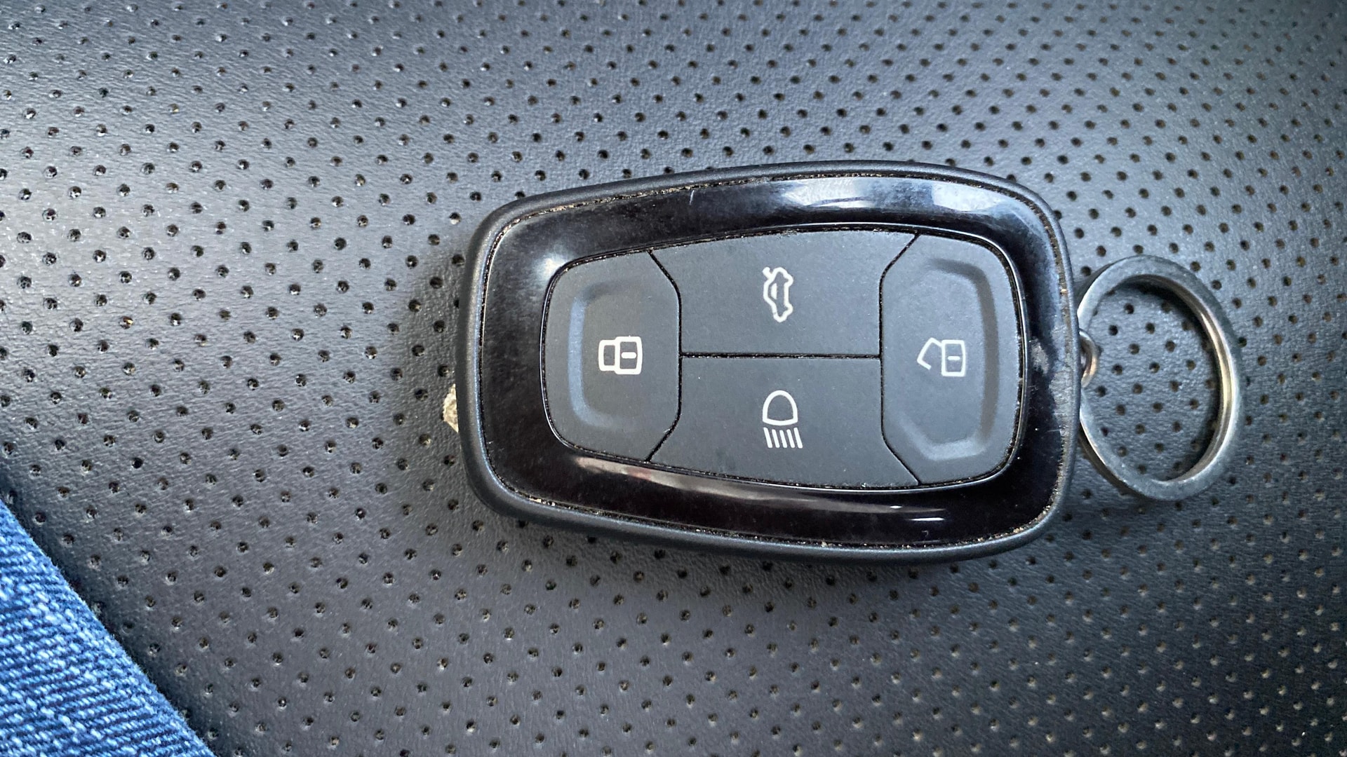 View 2024 Tata Nexon Revotron XE Image 29 Used 2024 Tata Nexon Revotron XE Image 29