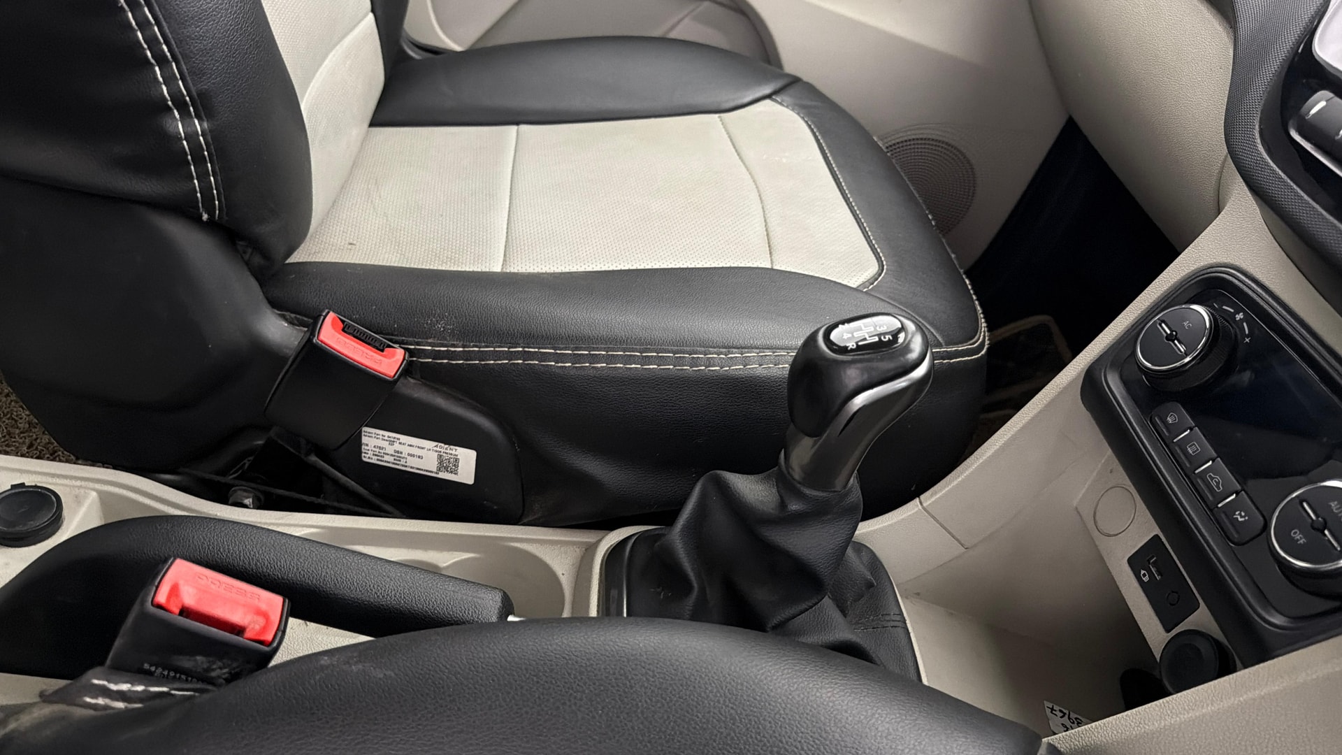 View 2023 Tata Tigor XE Diesel Image 39 Used 2023 Tata Tigor XE Diesel Image 39