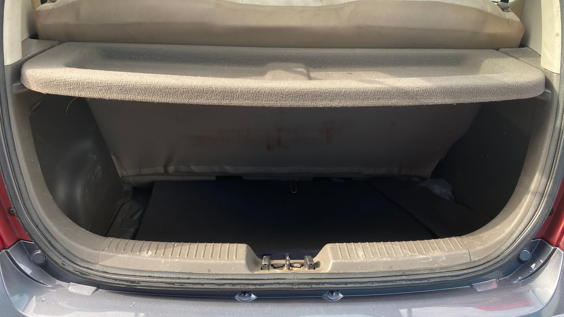 View 2014 Hyundai i10 1.2 Asta MT Image 6 Used 2014 Hyundai i10 1.2 Asta MT Image 6