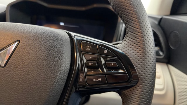 View Mahindra XUV 3XO Image 3 Used Mahindra XUV 3XO Image 3