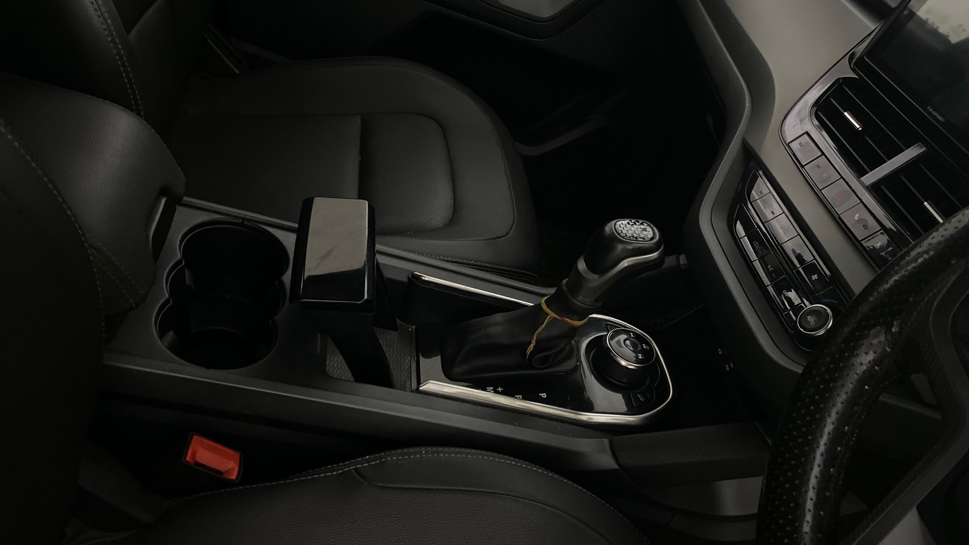 View 2021 Tata Harrier XE Image 40 Used 2021 Tata Harrier XE Image 40