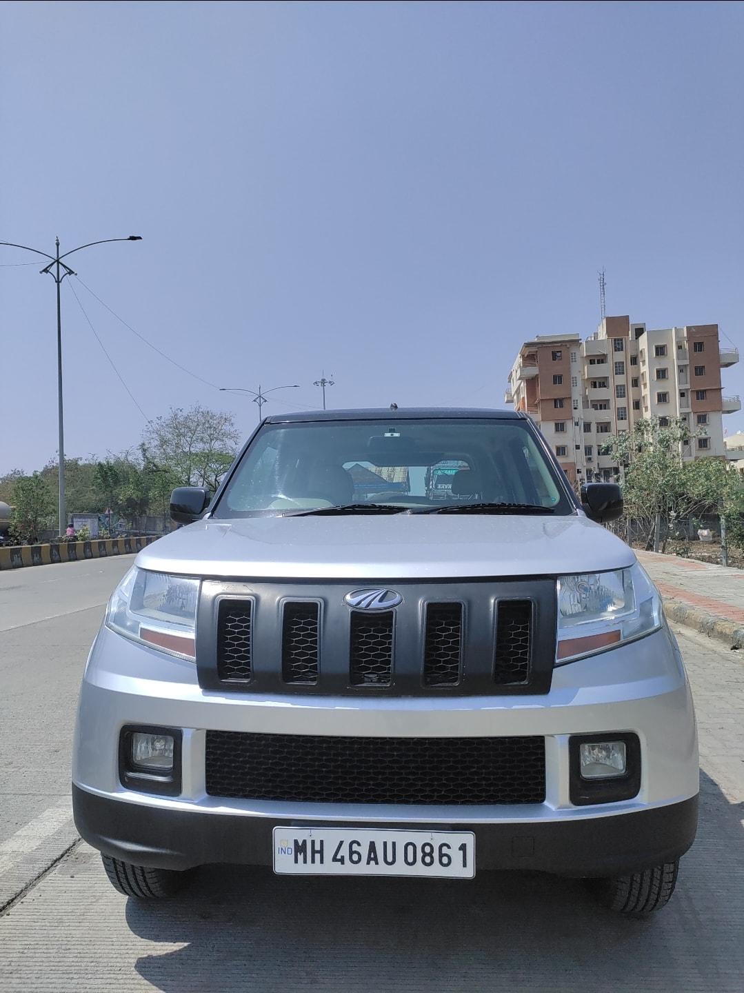 TUV300 image 8 TUV300 image 8