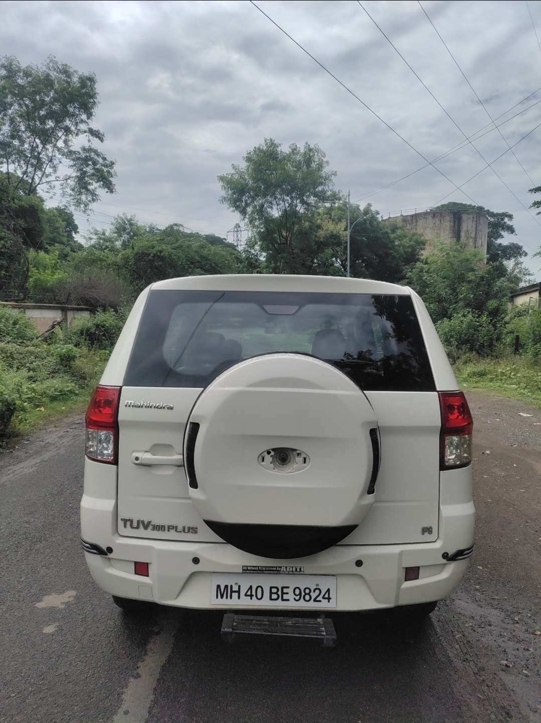Used 2018 Mahindra TUV300 Plus Used 2018 Mahindra TUV300 Plus