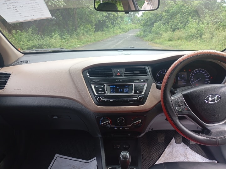 i20 Active image 12 i20 Active image 12