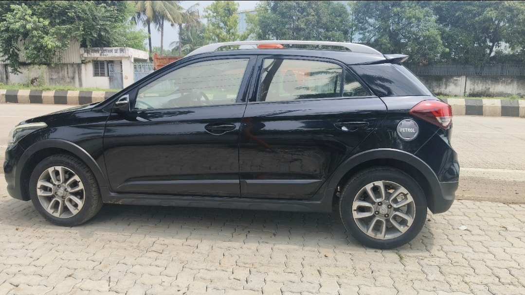 i20 Active image 3 i20 Active image 3