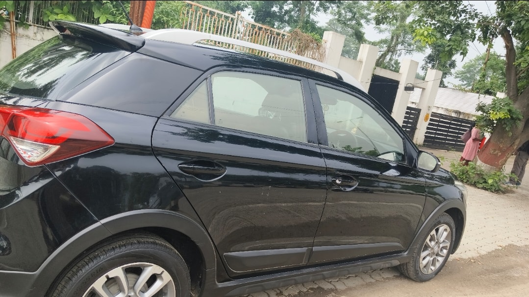 i20 Active image 6 i20 Active image 6