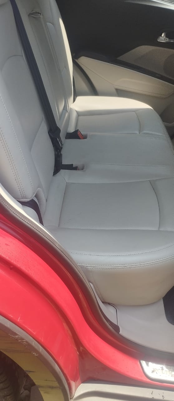 XUV300 image 15 XUV300 image 15