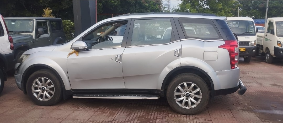 XUV500 image 1 XUV500 image 1