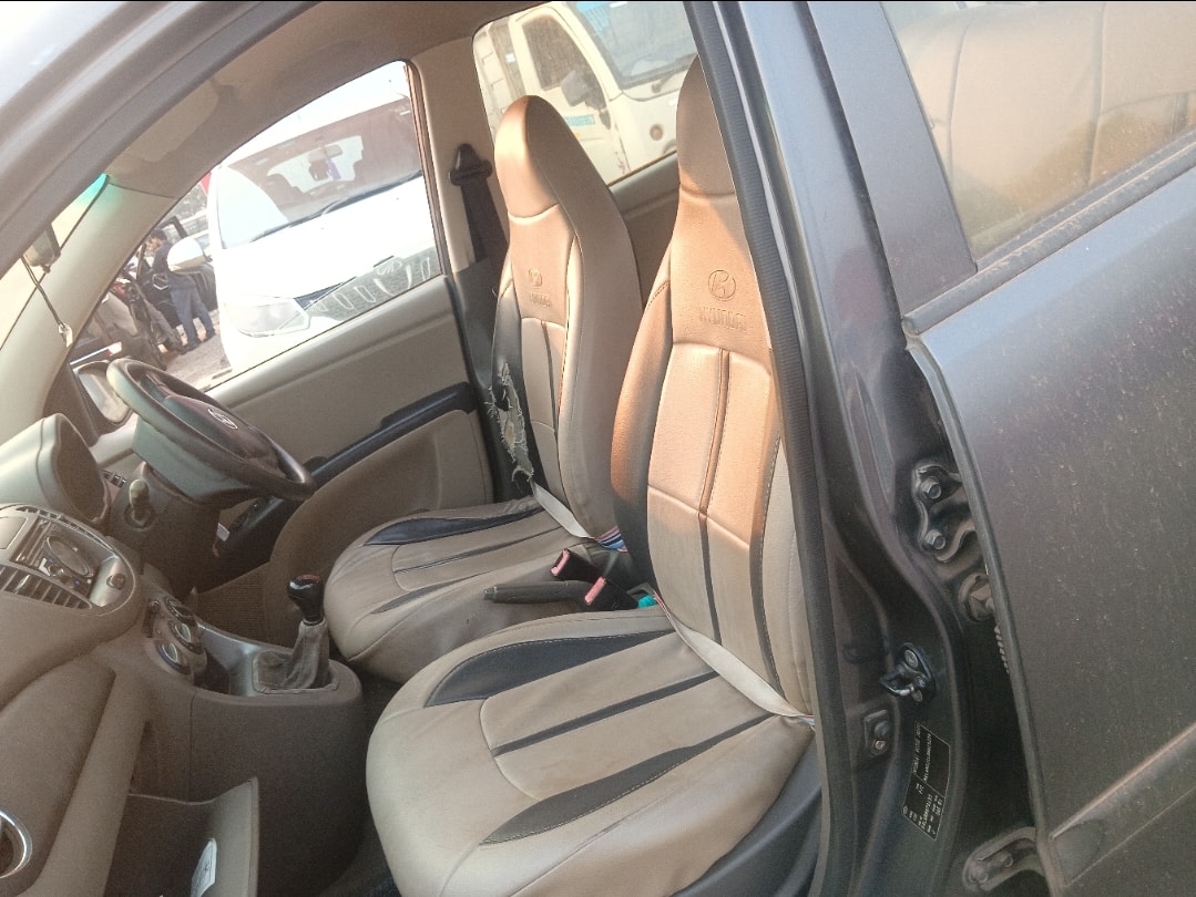 i10 image 14 i10 image 14