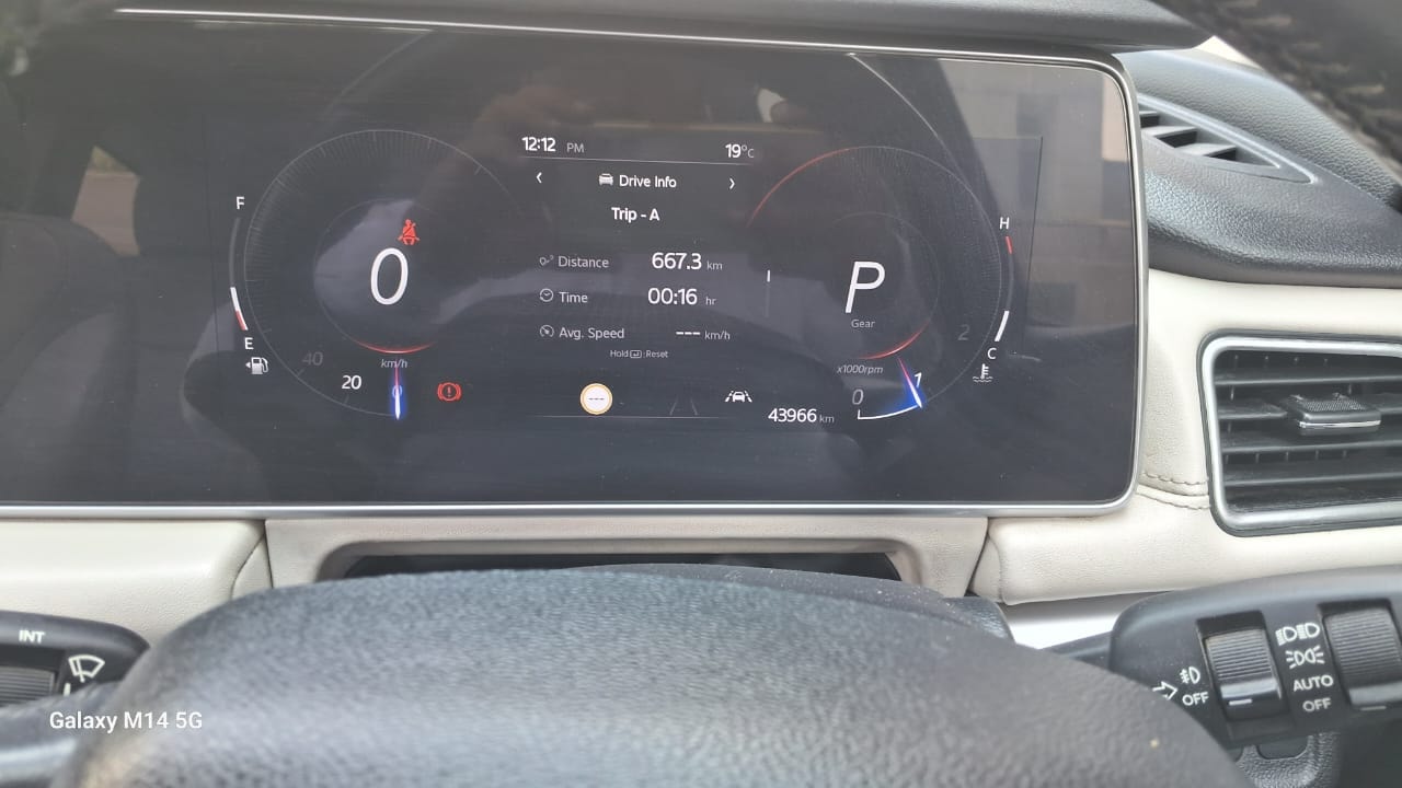 XUV700 image 9 XUV700 image 9