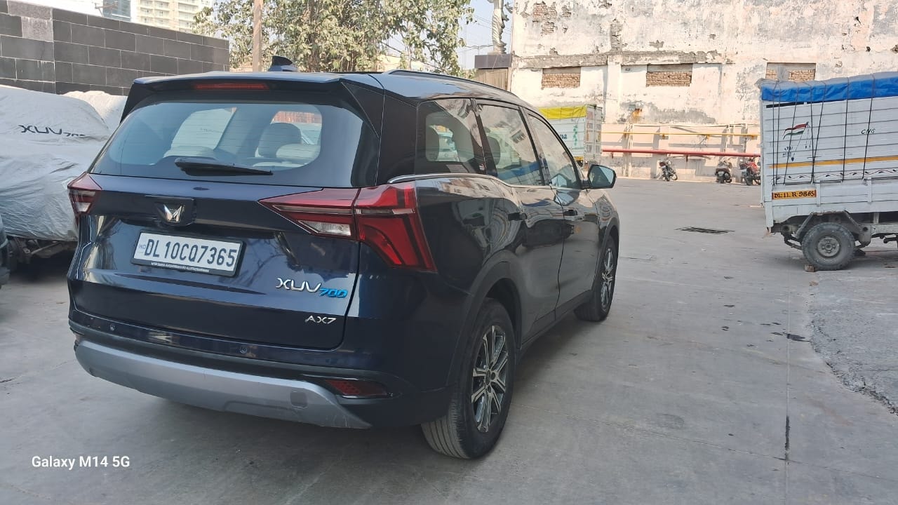 XUV700 image 5 XUV700 image 5