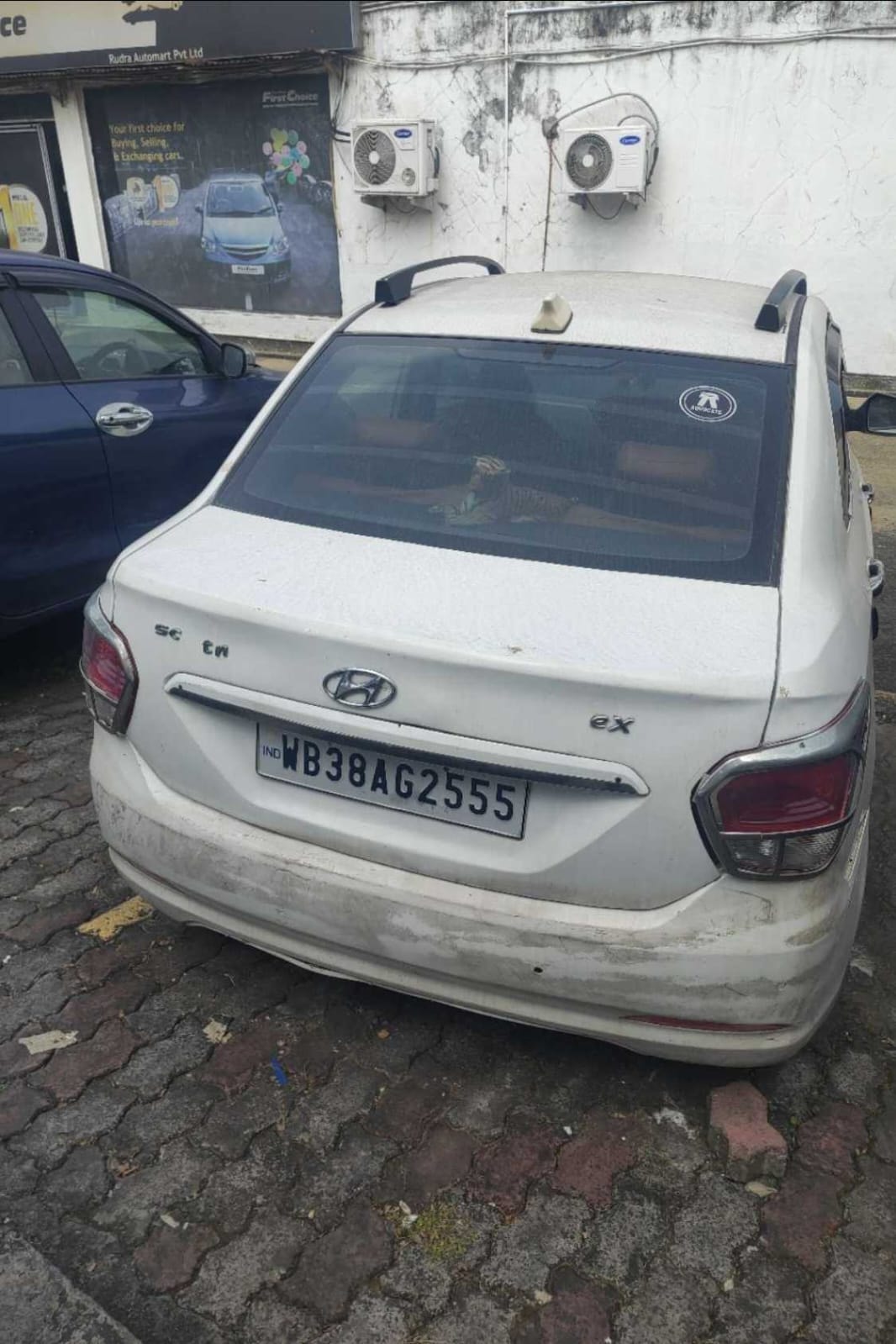 Xcent image 3 Xcent image 3