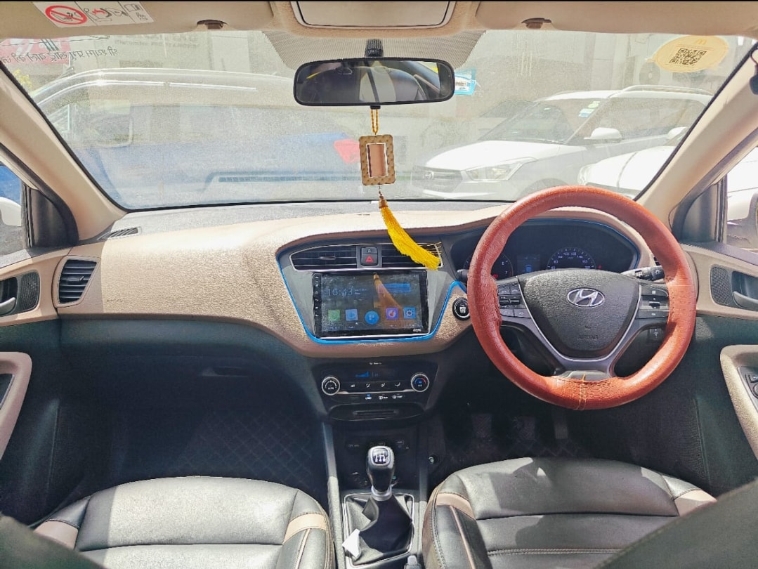 i20 Active image 12 i20 Active image 12