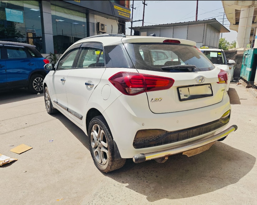 i20 Active image 5 i20 Active image 5