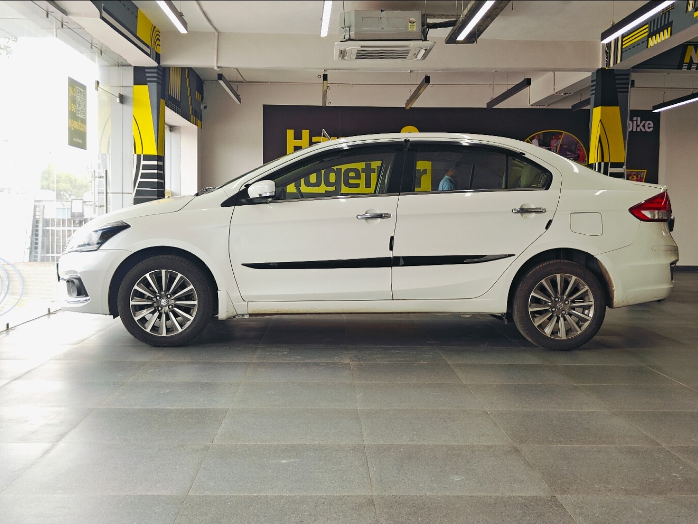 Ciaz image 2 Ciaz image 2