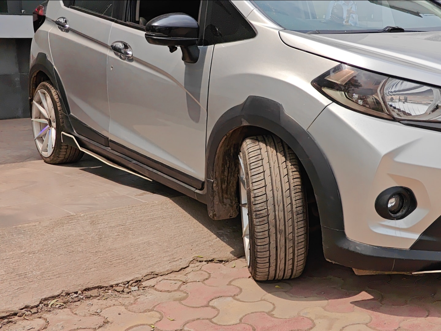 WR-V image 9 WR-V image 9