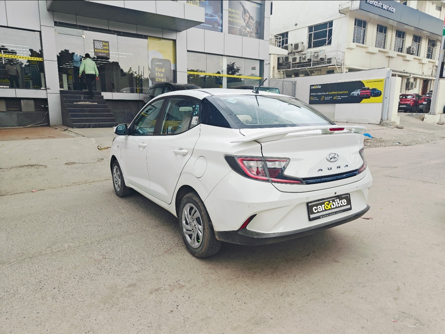 Aura image 3 Aura image 3