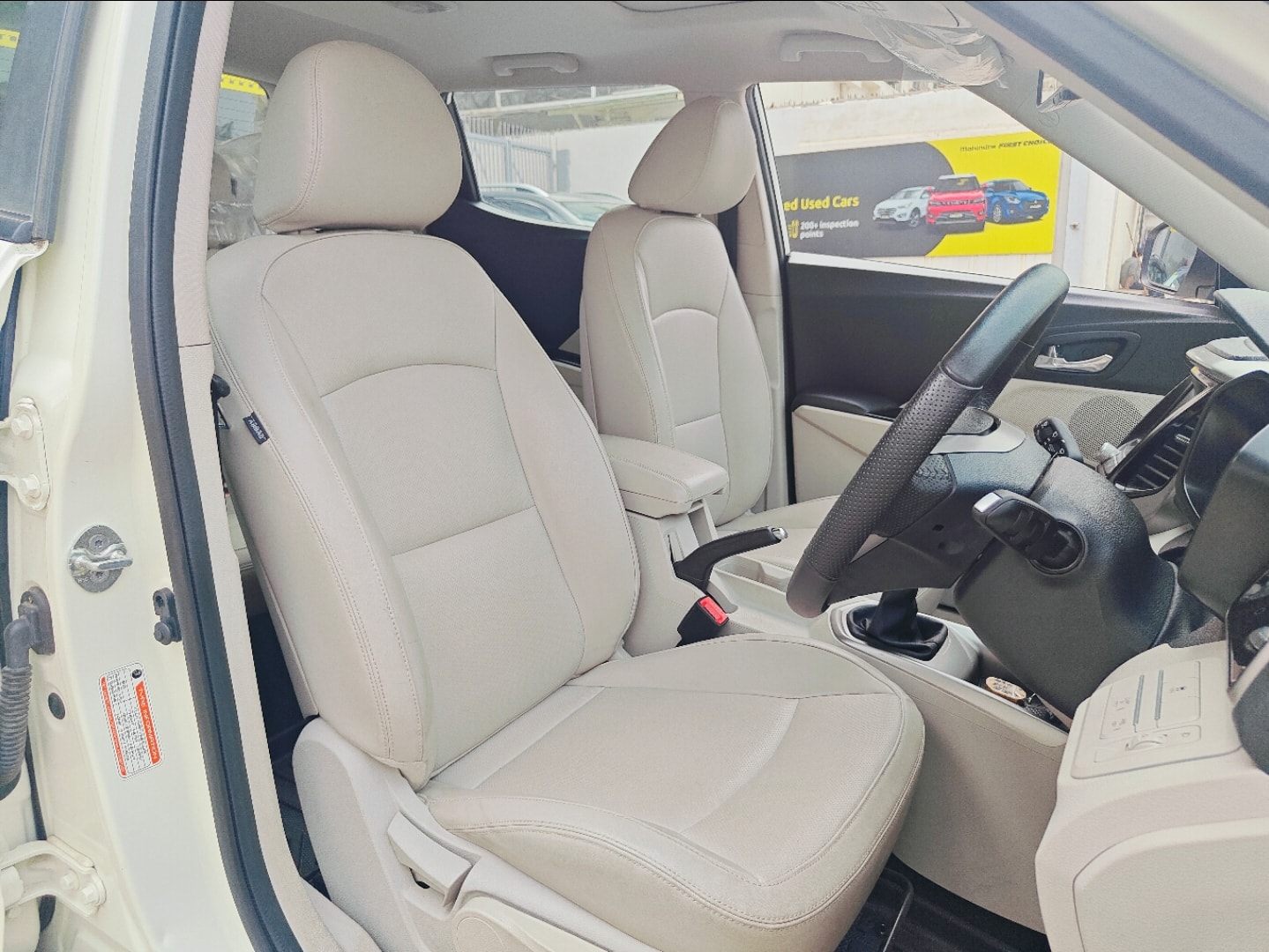 XUV300 image 16 XUV300 image 16