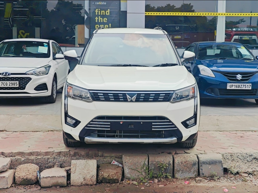 XUV300 image 8 XUV300 image 8