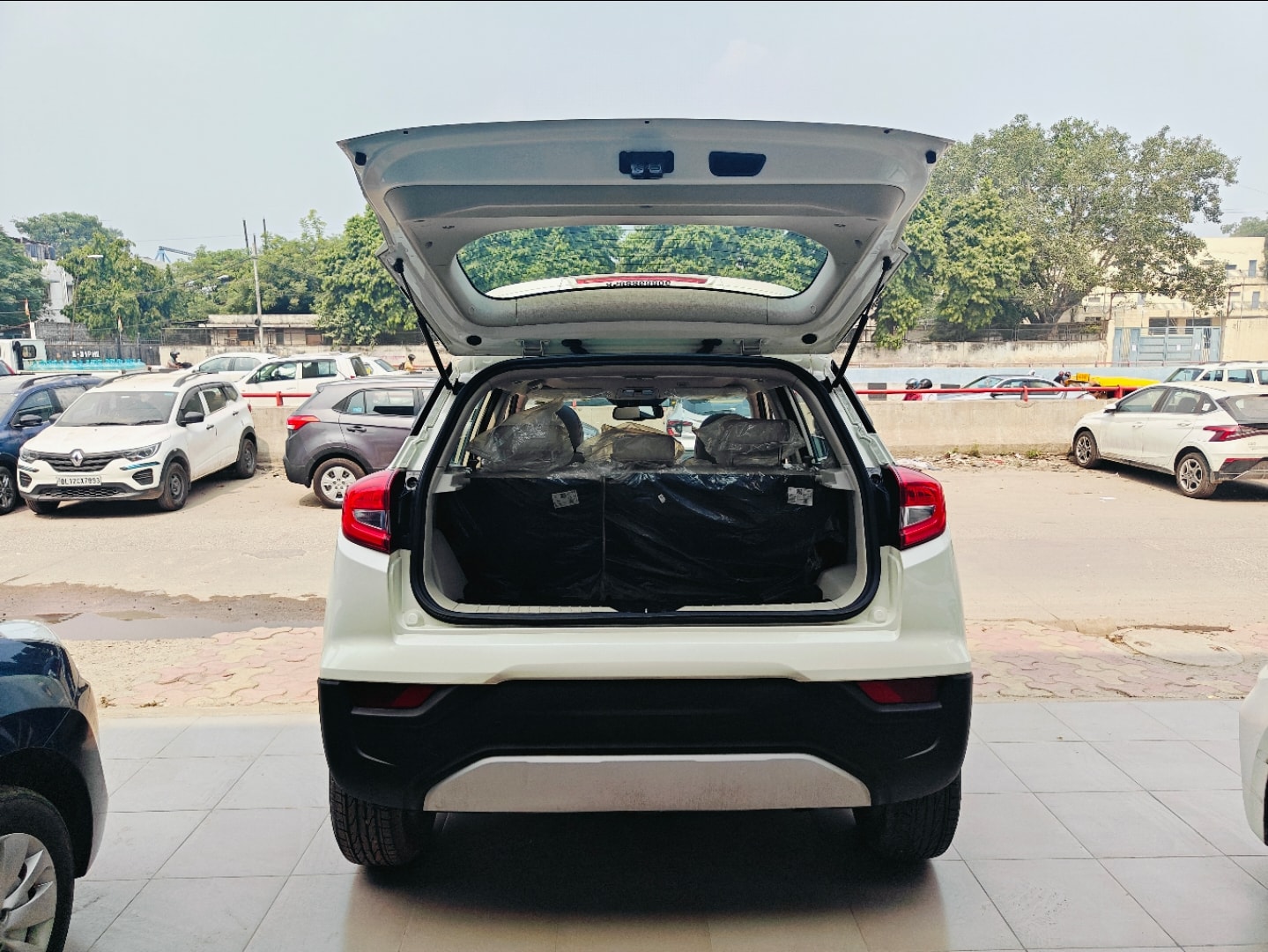 XUV300 image 10 XUV300 image 10